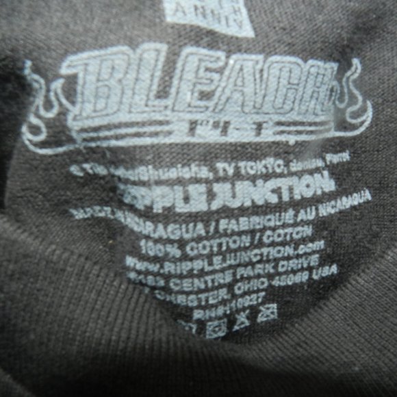 NEW Bleach Ichigo Orange Flame 20th Anniversary Adult Long Sleeve T-Shirt NWT - Picture 9 of 16